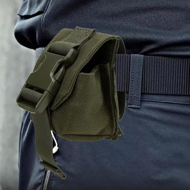 タクティカルシングルフラッググリーノードポーチ収納バッグ タ - Outdoor Hunting Gear Storage のレビューと価格